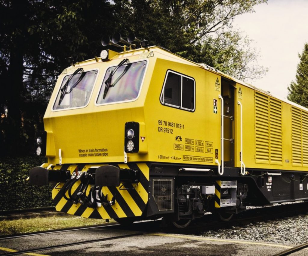 Manutenção de bombas hidráulicas para máquinas ferroviárias